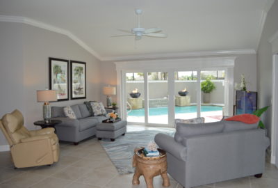 Clean Beautiful view to the Pool