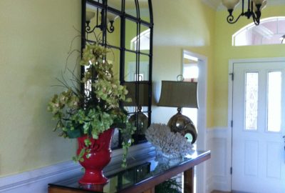 Foyer mentioned in Grand Entryways.