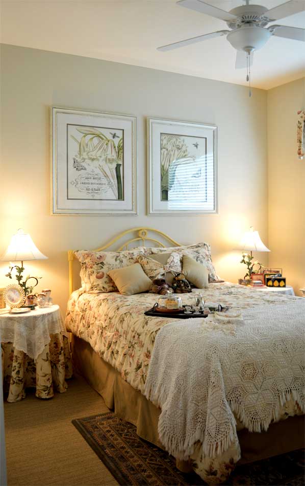 Interior Design - by Ruth Dyer, Guest room,