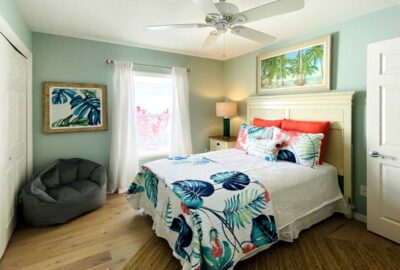 Bonifay Guest from door, Interior Design - Home Décor by Ruth Dyer.